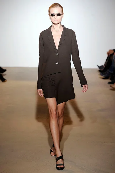 Look 8